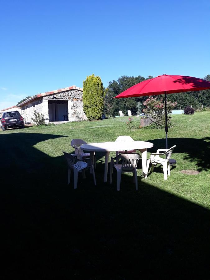 La Girafe Bleue Lunas (Dordogne) Exterior foto